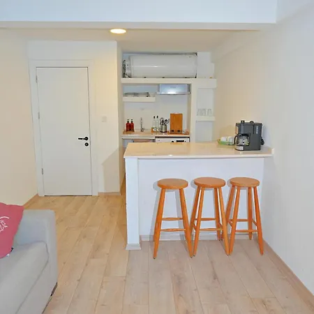 Aloha Apartment