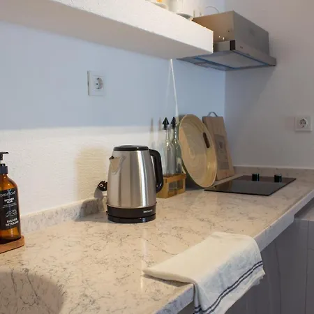 Aloha Apartment